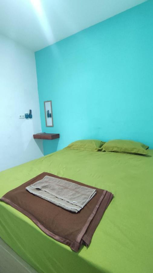 Rumah Teman Hostel Semarang Exterior photo